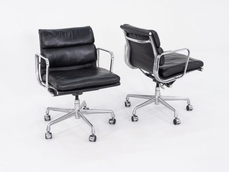 1990s Herman Miller Eames Soft Pad Management Desk Chair in Black Leather 5x Available Sale