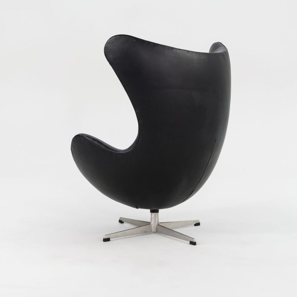 1964 Egg Lounge Chair, Model 3316 by Arne Jacobsen for Fritz Hansen in Black Leather Online now