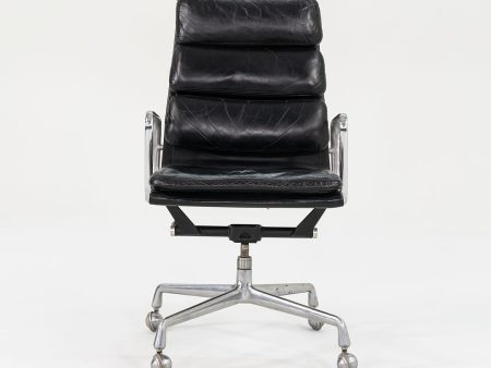 1988 Soft Pad Executive Chair, Model EA420 by Ray and Charles Eames for Herman Miller in Black Leather For Sale