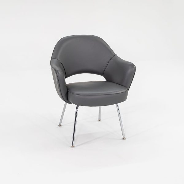 2009 Saarinen Executive Dining Chair, Model 71 APC by Eero Saarinen for Knoll in Grey Vinyl 4x Available Online Sale