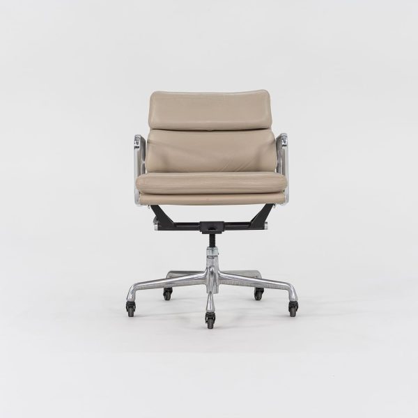 2006 Soft Pad Management Chair, EA435 by Ray and Charles Eames for Herman Miller in Leather 4x Available For Cheap