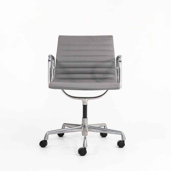 2010s Eames Aluminum Group Management Desk Chair by Ray and Charles Eames for Herman Miller in Grey Leather For Sale