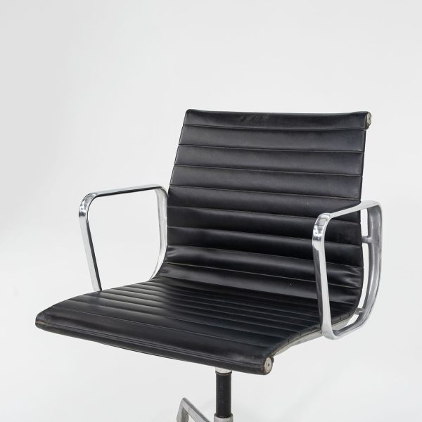 1970s Herman Miller Aluminum Management Side Chairs in Black Naugahyde 2x Available Hot on Sale