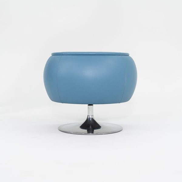 2010s D Urso Swivel Chair, Model 2165 by Joe D Urso for Knoll in Blue Leather 6x Available For Sale