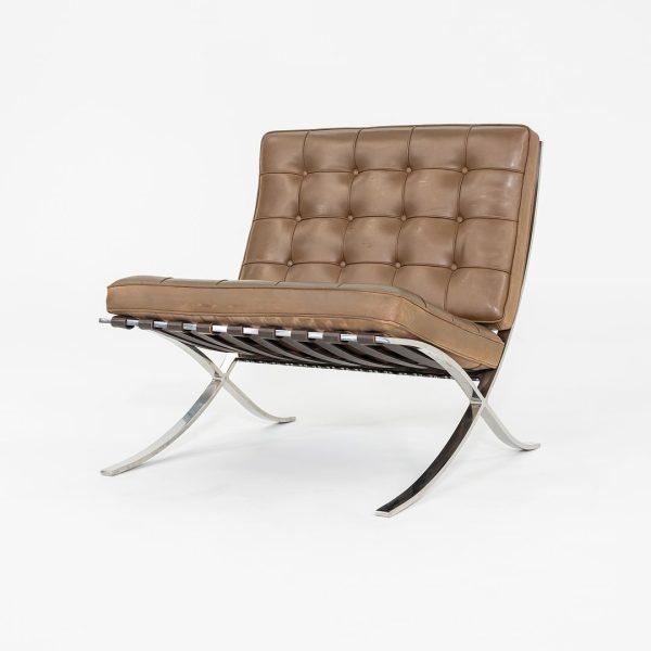 1990 Mies van der Rohe for Knoll Barcelona Lounge Chair in Tan Leather with Polished Stainless Frame Online Sale