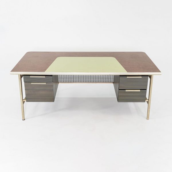 C. 1958 Gordon Bunshaft of SOM   Alcoa   GF Studios Italic Desk for General Fireproofing Co. For Cheap