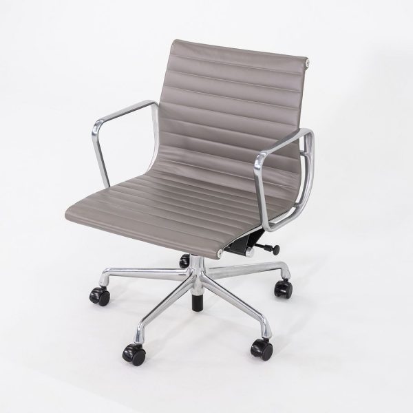 2014 Herman Miller Eames Aluminum Group Management Desk Chairs in Grey Leather with Pneumatic 4x Available Fashion