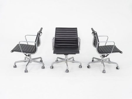 2010s Herman Miller Eames Aluminum Group Management Desk Chair in Black Leather 7x Available Cheap