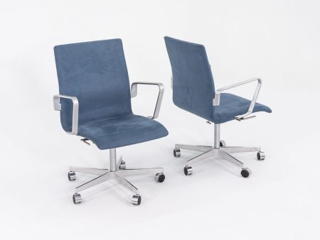 2023 Arne Jacobsen for Fritz Hansen Low Oxford Desk Chairs in Blue Suede 12+ Available Sale