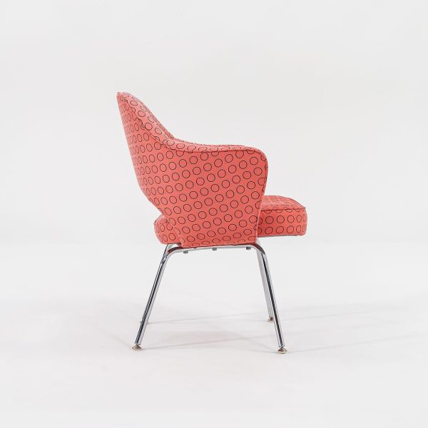 2007 Executive Arm Chair, Model 71APC by Eero Saarinen for Knoll in Pink Fabric 10x Available Online Hot Sale