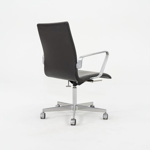 2006 Arne Jacobsen for Fritz Hansen Oxford Management Desk Chair in Brown Leather Online now