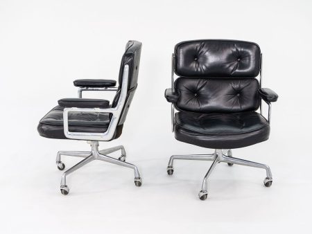 1968 Time Life Executive Desk Chair, Model 3474 by Charles and Ray Eames for Herman Miller in Black Leather with 4-Star Base 12+ Available Supply