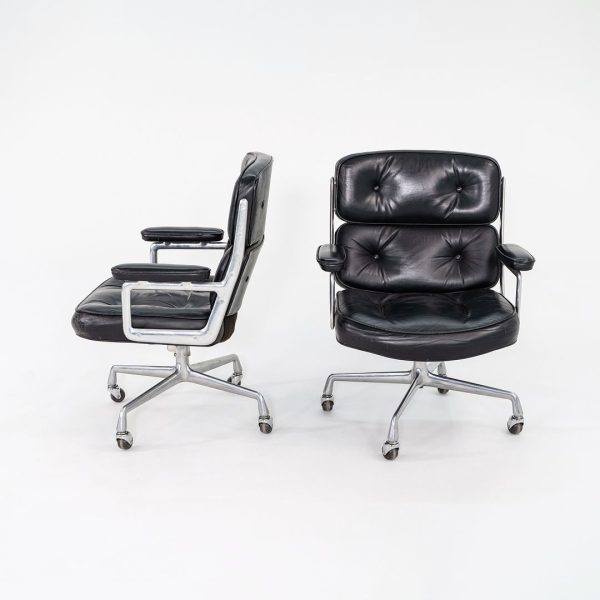 1968 Time Life Executive Desk Chair, Model 3474 by Charles and Ray Eames for Herman Miller in Black Leather with 4-Star Base 12+ Available Supply