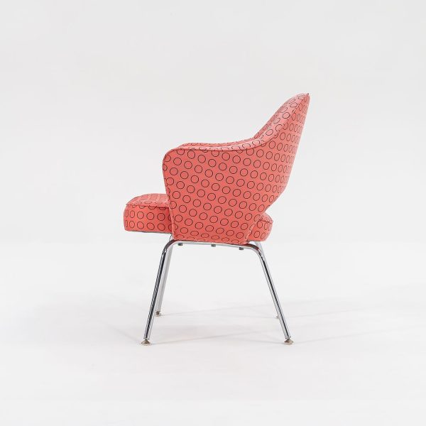 2007 Executive Arm Chair, Model 71APC by Eero Saarinen for Knoll in Pink Fabric 10x Available Online Hot Sale