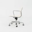 2010s Herman Miller Eames Aluminum Group Management Desk Chair in Cream Naugahyde Sale