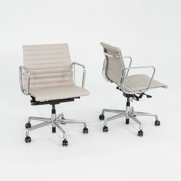 2021 Aluminum Group Management Desk Chair, Model EA335 by Ray and Charles Eames for Herman Miller in Stone Ecohide 6x Available Sale