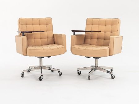 1979 Cafiero Desk Chair with Tablet, Model 187 by Vincent Cafiero for Knoll in Tan Fabric 8x Available For Discount