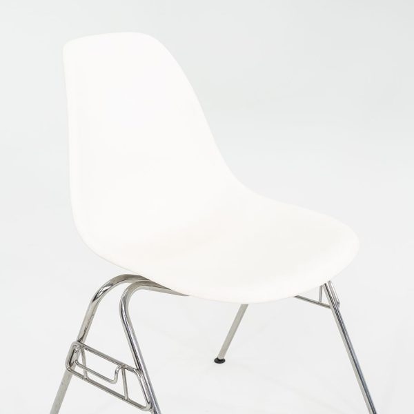 2015 Herman Miller Stacking Eames Plastic Side   Dining Shell Chairs in White 10x Available on Sale