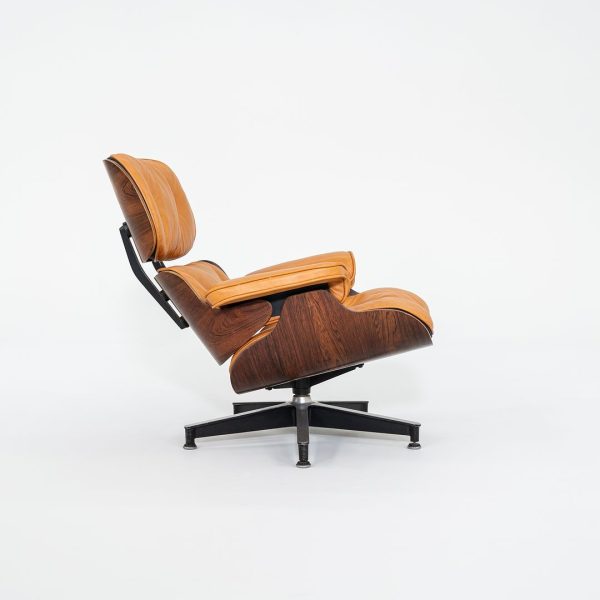 1962 Herman Miller Eames Lounge Chair and Ottoman 670 & 671 by Charles and Ray Eames in New Cognac Leather For Sale