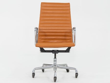 2010s Herman Miller Eames Aluminum Group Executive Desk Chair in Caramel Leather Fashion