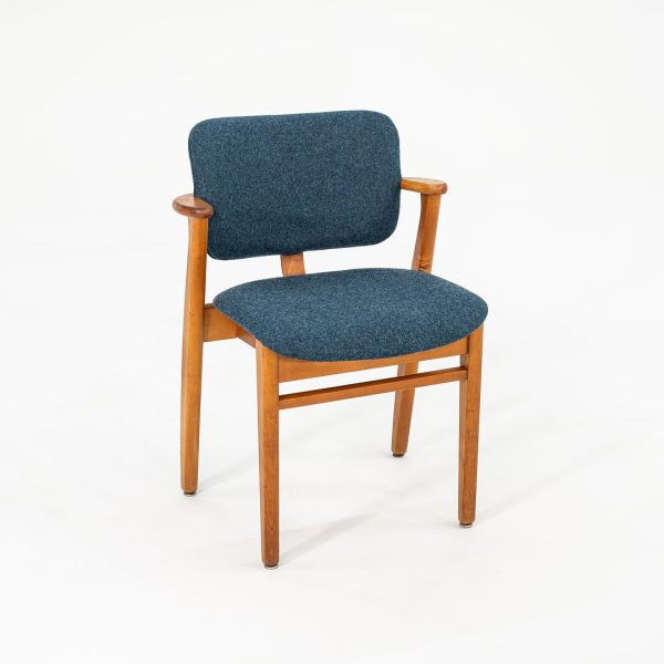 C. 1949 Set of Four Knoll Domus Dining Chairs by Ilmari Tapiovaara for with New Blue Fabric Fashion