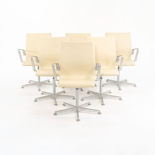 2008 Oxford Chair, Model 3291W by Arne Jacobsen for Fritz Hansen in Ivory Leather 6x Available Online Hot Sale