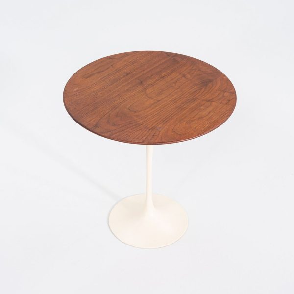 1971 Eero Saarinen for Knoll Tulip Pedestal Side Table 20  in Walnut For Discount