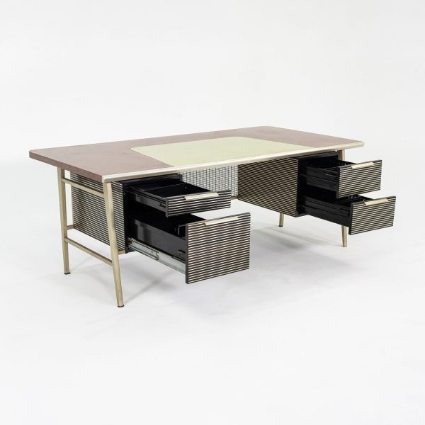 C. 1958 Gordon Bunshaft of SOM   Alcoa   GF Studios Italic Desk for General Fireproofing Co. For Cheap