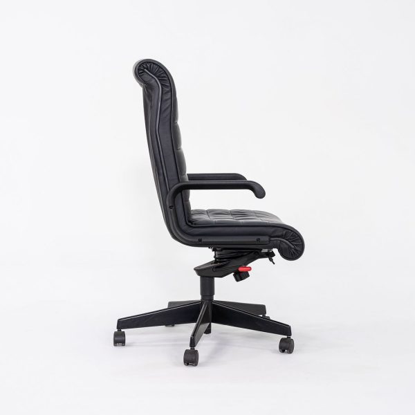 C. 2006 Richard Sapper for Knoll Executive Desk Chair in Black Leather 2x Available For Discount