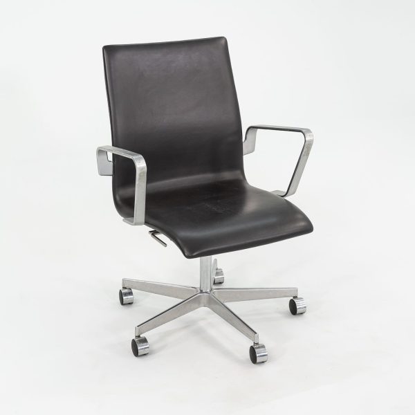 2006 Arne Jacobsen for Fritz Hansen Oxford Management Desk Chair in Brown Leather Online now