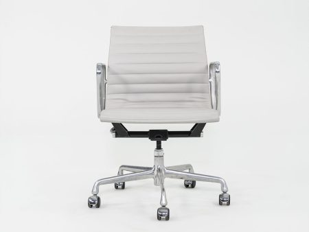 2010s Herman Miller Eames Aluminum Group Management Desk Chair in Grey Leather For Discount