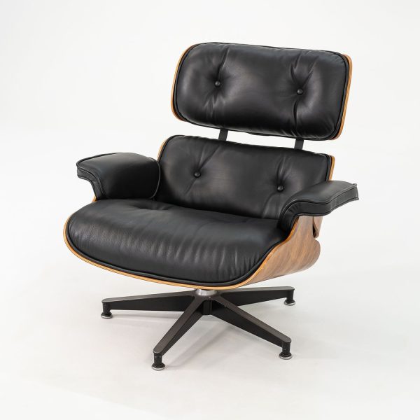 1990 Herman Miller Eames Lounge Chair and Ottoman 670 & 671 by Charles and Ray Eames in Brazilian Rosewood and New Black Leather Online