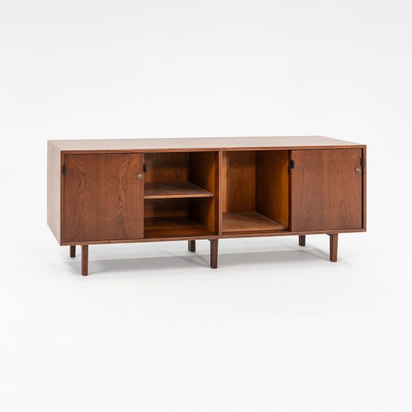 1960s Florence Knoll Walnut Credenza with Leather Pulls and Walnut Legs Online Hot Sale