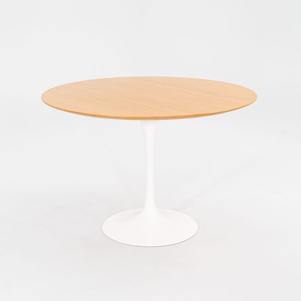 2009 Tulip Dining Table, Model 173O by Eero Saarinen for Knoll in White with Light Oak 42 inch Top Hot on Sale