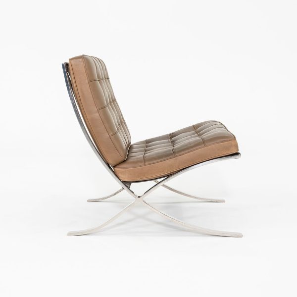 1990 Mies van der Rohe for Knoll Barcelona Lounge Chair in Tan Leather with Polished Stainless Frame Online Sale