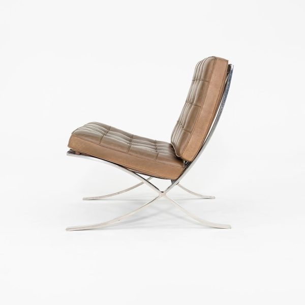 1990 Mies van der Rohe for Knoll Barcelona Lounge Chair in Tan Leather with Polished Stainless Frame Online Sale