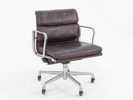 1989 Eames Soft Pad Management Chair, Model EA418 by Ray and Charles Eames for Herman Miller in Brown Leather For Sale