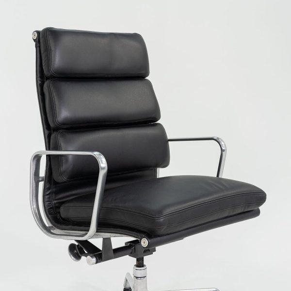 2010s Herman Miller Eames Soft Pad Executive Desk Chair in Black Leather Supply