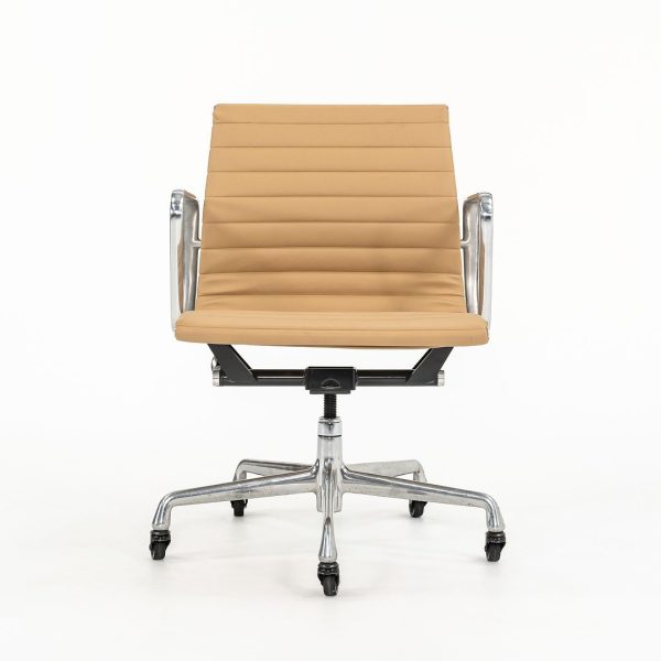 2010s Eames Aluminum Group Management Desk Chair by Ray and Charles Eames for Herman Miller in Tan Leather on Sale