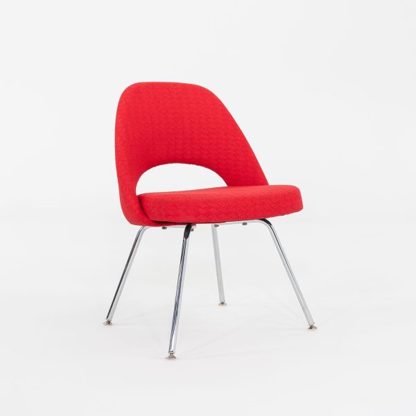 2011 Set of Four Eero Saarinen for Knoll Armless Executive Side   Dining Chairs in Red Fabric Online Sale