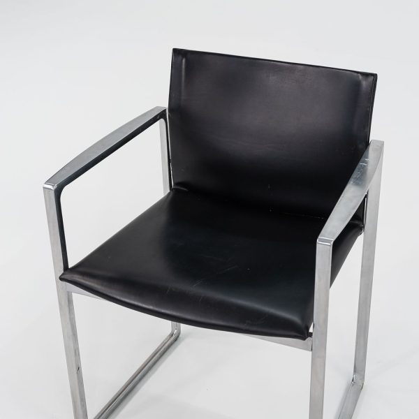 2010s 184 Eve Chair by Piero Lissoni for Cassina in Black Leather and Aluminum 12+ Available Online Hot Sale