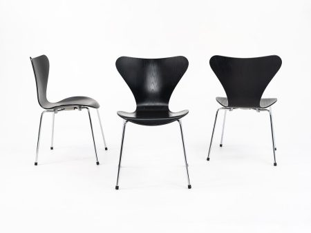 1998 Series 7 Chair, Model 3107 by Arne Jacobsen for Fritz Hansen in Ebonized Ash 15x Available Online Hot Sale