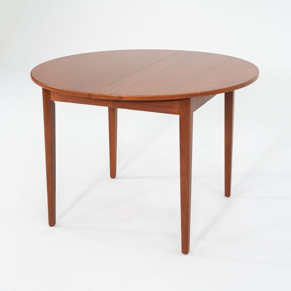 1970s Danish Extension Dining Table in Teak Attributed to Ib Kofod Larsen 42-84 inches For Sale