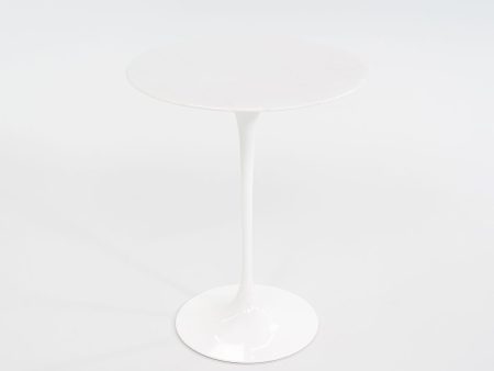 2008 Pedestal Round Side Table, Model 16OTR by Eero Saarinen for Knoll Aluminum, Marble, Powdercoat, Fiberboard Hot on Sale