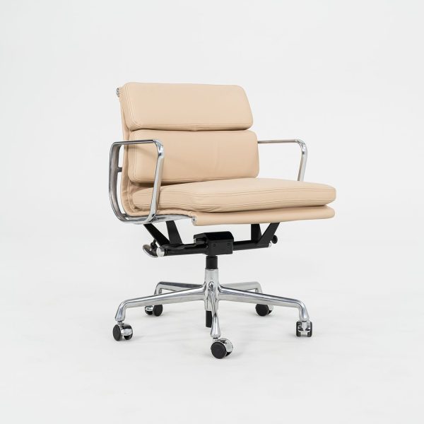 2010s Herman Miller Eames Soft Pad Management Desk Chair in Cream Leather 1x Available Online Hot Sale